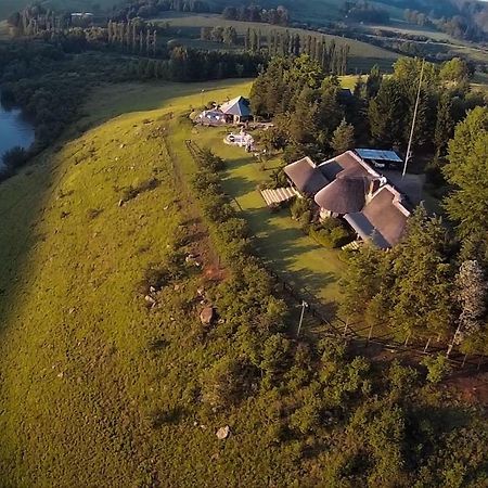 Amazian Mountain River Lodge Underberg Exterior photo